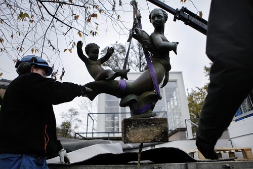 Viktor Janssonin Merenneito-patsas