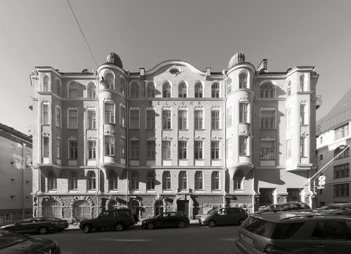 Luotsikatu 8 / Katajanokankatu 4 • Bellona