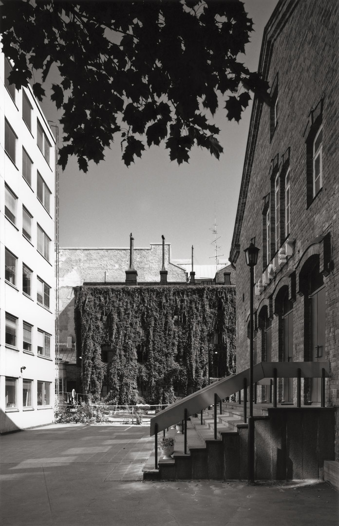 Toinen Helsinki: Rööperin takapihat