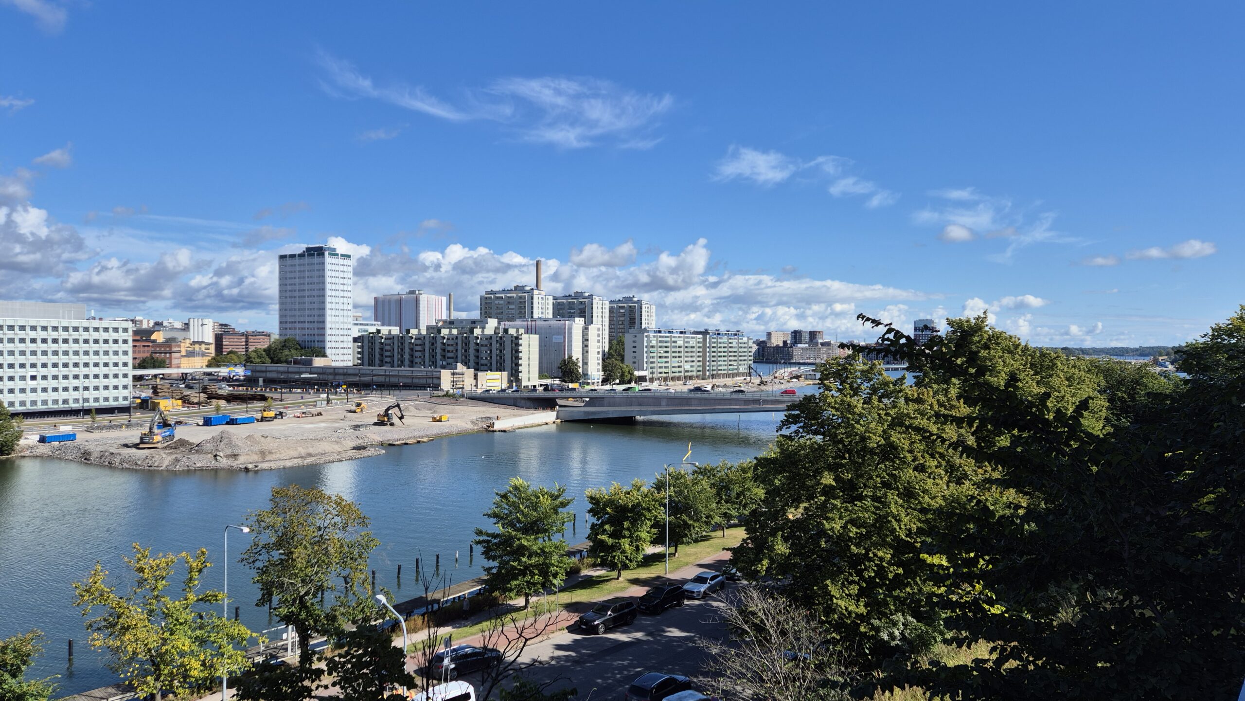 Helsingin yliopiston keskusta- ja humanistikampuksen lukuisat rakennukset